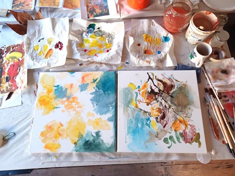 Genial Zeichnen - Acrylworkshop - Zwischen Struktur und Sinnlichkeit von Gastlehrerin Silvia Ernst - Malerei Arbeitsprozess Leinwand - Foto copyright Maja Oschmann
